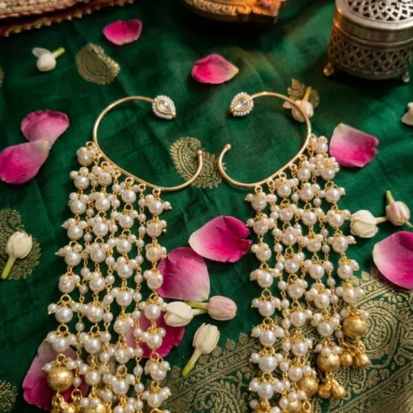 Kavya_Earcuffs_With_Studs