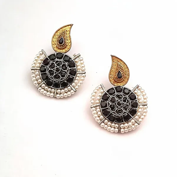 Black_Brass_Earrings_For_Women