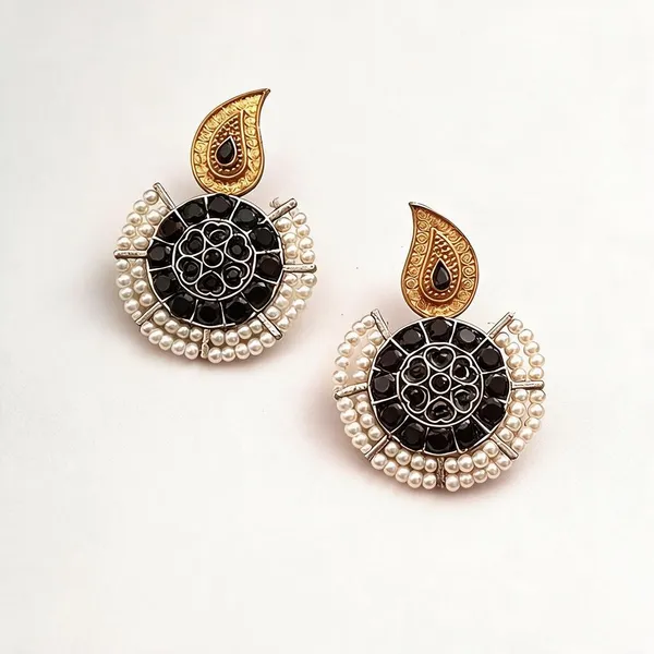 Black_Brass_Earrings_For_Women