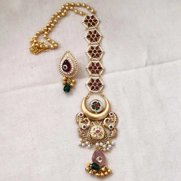 Golden_Brass_Necklace_For_Women
