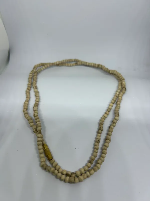 Beige_Beaded_Prayer_Mala_For_Devotees
