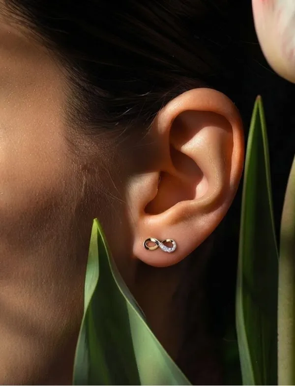 Gold-Tone_Infinity_Knot_Stud_Earrings_for_Women