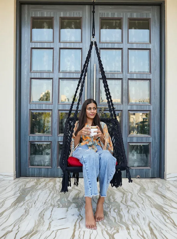 Black_And_Red_Premium_And_Handcrafted_Cotton_Hammock_Swing_For_Home
