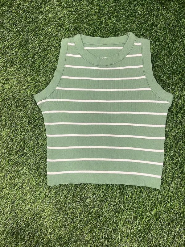 Sleeveless_Boat_Neck_Crop_Top