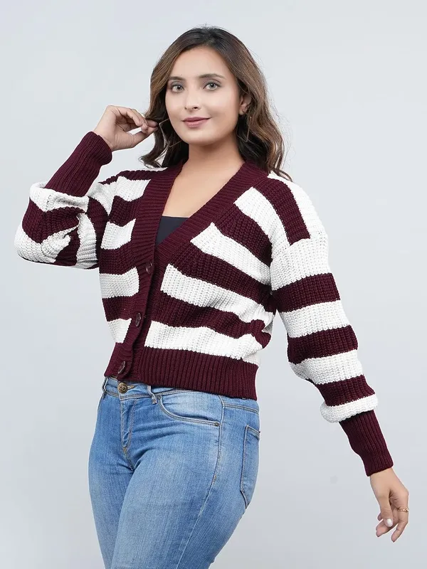 Knitted_V_Neck_Cardigan_For_Women