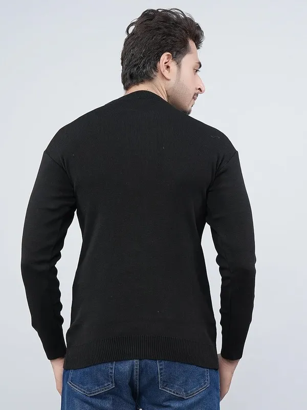 Men_S_Striped_Round_Neck_Sweater