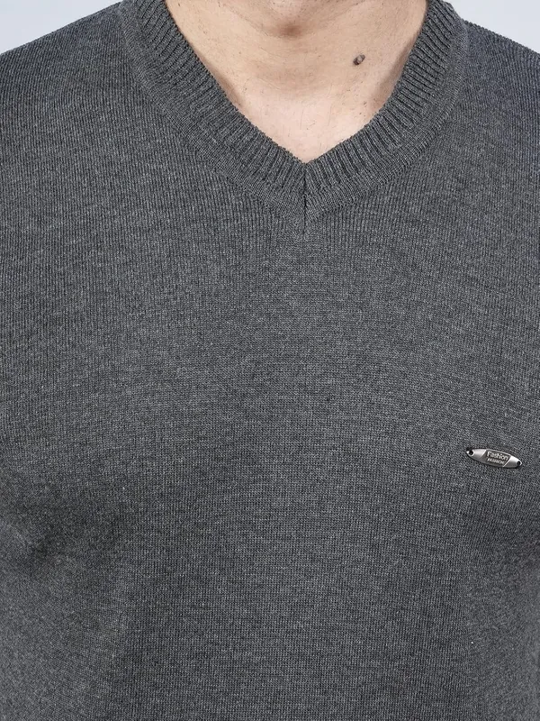 Men_S_V_Neck_Sweater