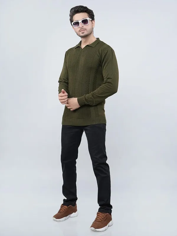 Knitted_Round_Neck_Pullover_Sweater_For_Men