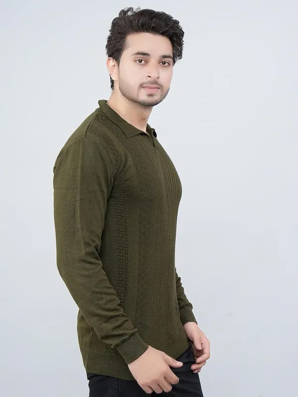 Knitted_Round_Neck_Pullover_Sweater_For_Men