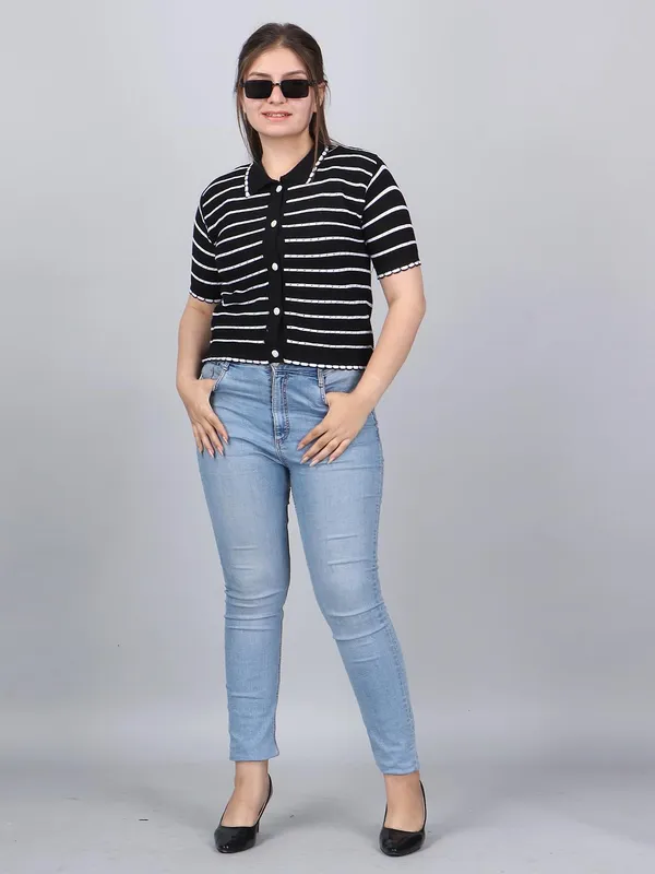 Cotton_Blend_Collar_Neck_Top_For_Women