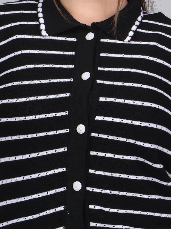 Cotton_Blend_Collar_Neck_Top_For_Women