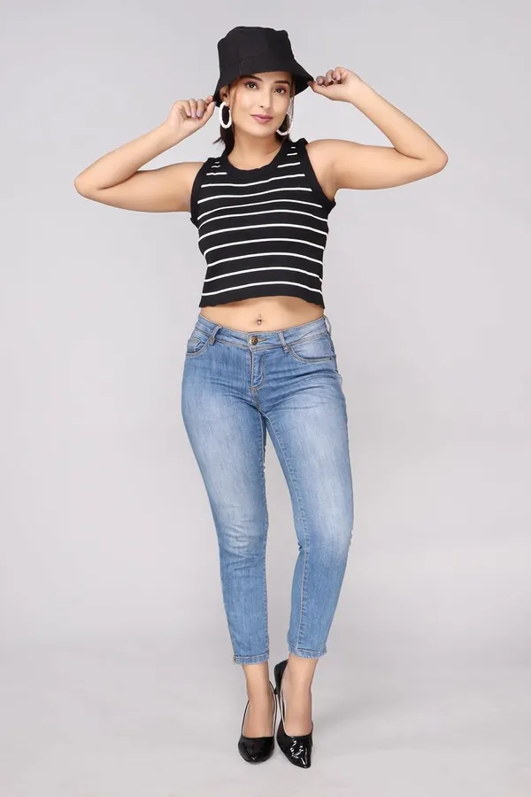 Ribbed_Crop_Top_For_Women