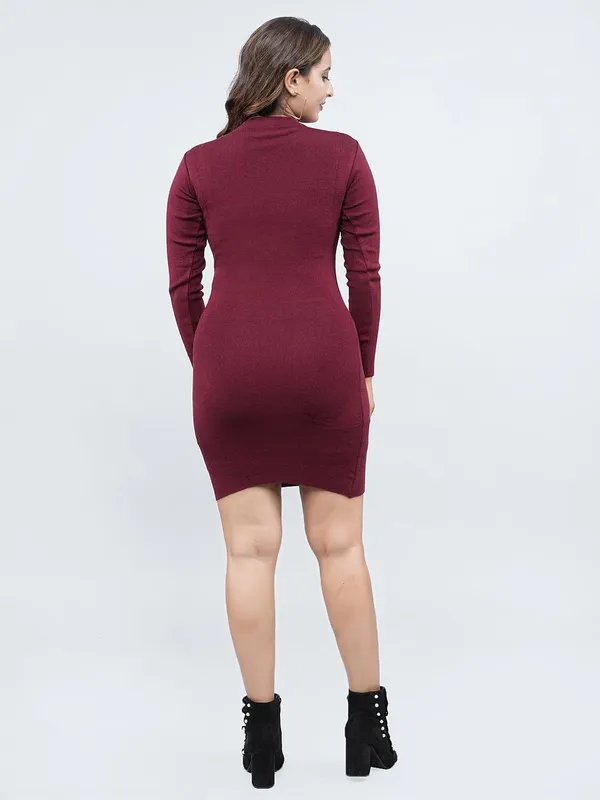 Round_Neck_Bodycon_Dress_For_Women