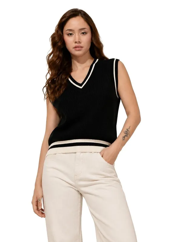Women_S_V_Neck_Sleeveless_Sweater