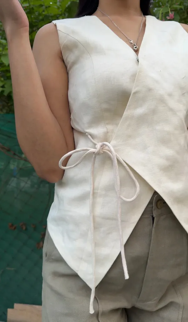 White_Pure_Linen_Sleeveless_Top_For_Women