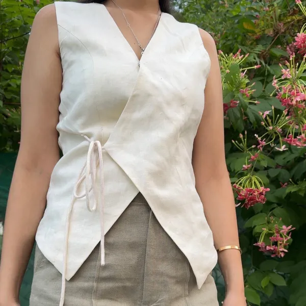 White_Pure_Linen_Sleeveless_Top_For_Women