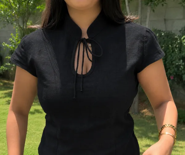 Black_Pure_Linen_Neck_Tie-Up_Top_For_Women