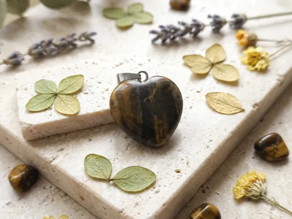 Tiger_Eye_Heart_
