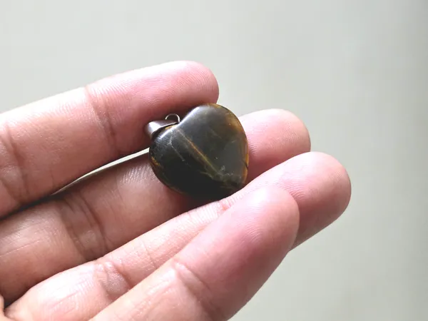 Tiger_Eye_Heart_
