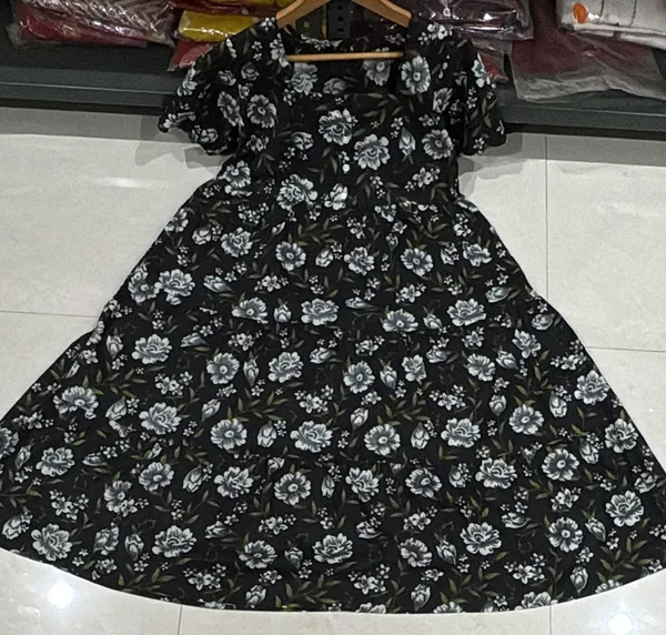 Black_Floral_Fit_And_Flare_Dress_for_Women