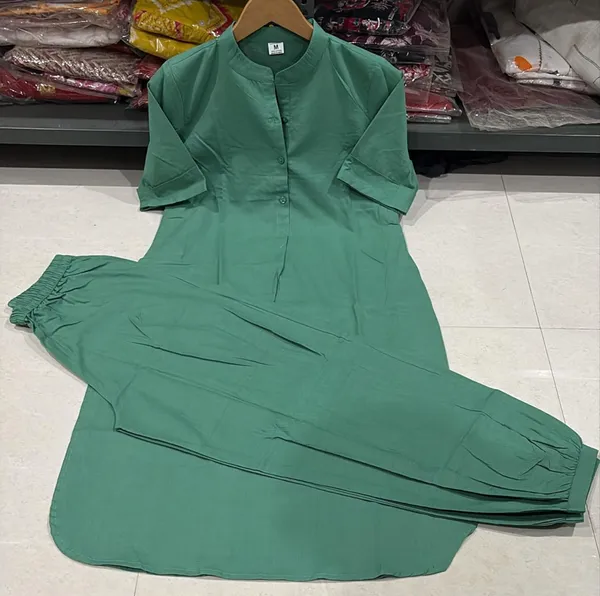 Green_Solid_Straight_Kurta_Set_for_Women