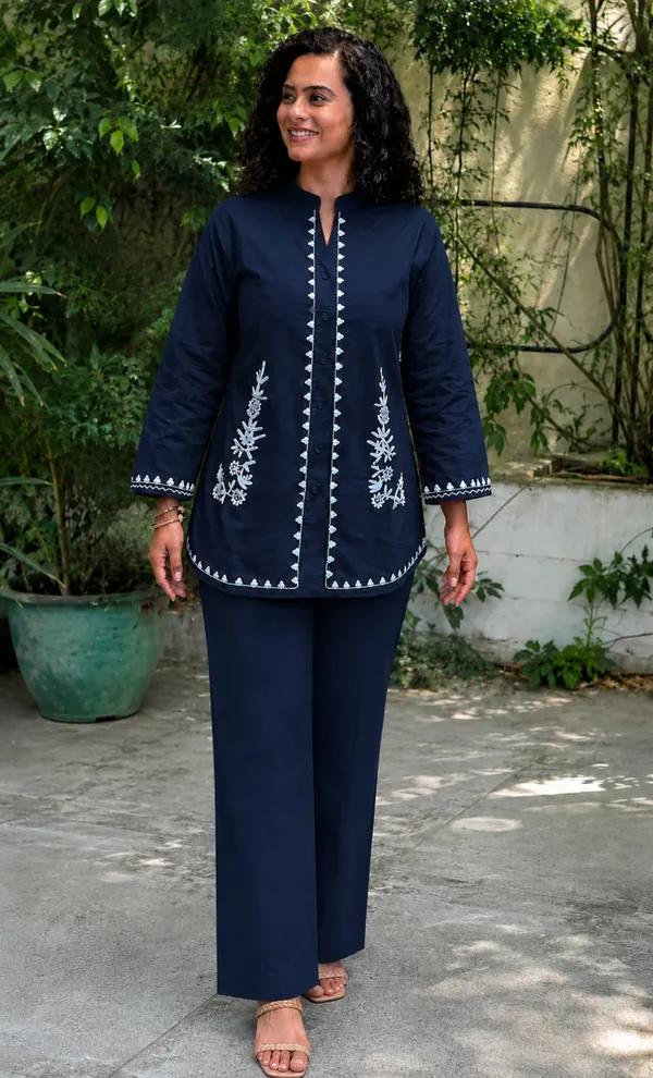Navy_Embroidered_Kurta_Pant_Set_for_Women