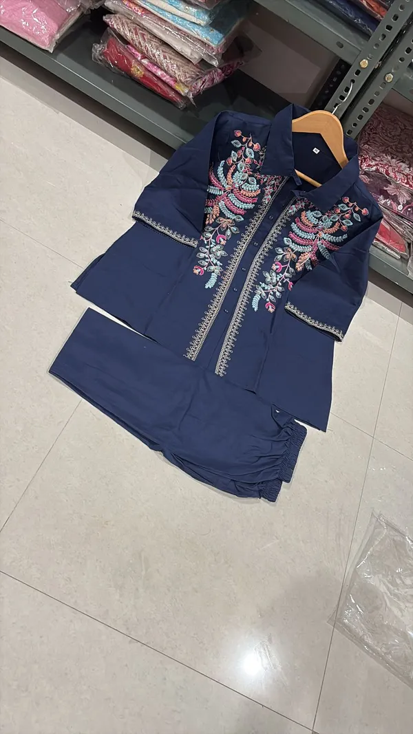 Navy_Embroidered_Straight_Kurta_For_Women