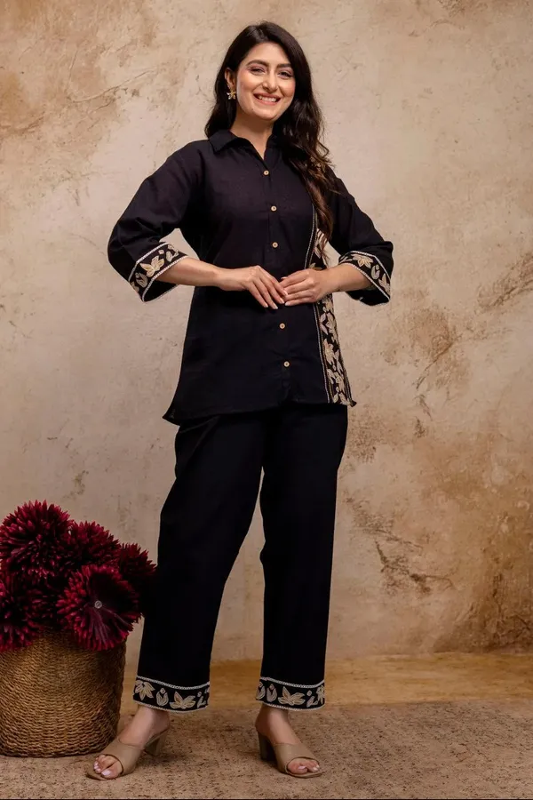Black_Embroidered_Kurta_Pant_Set_for_Women