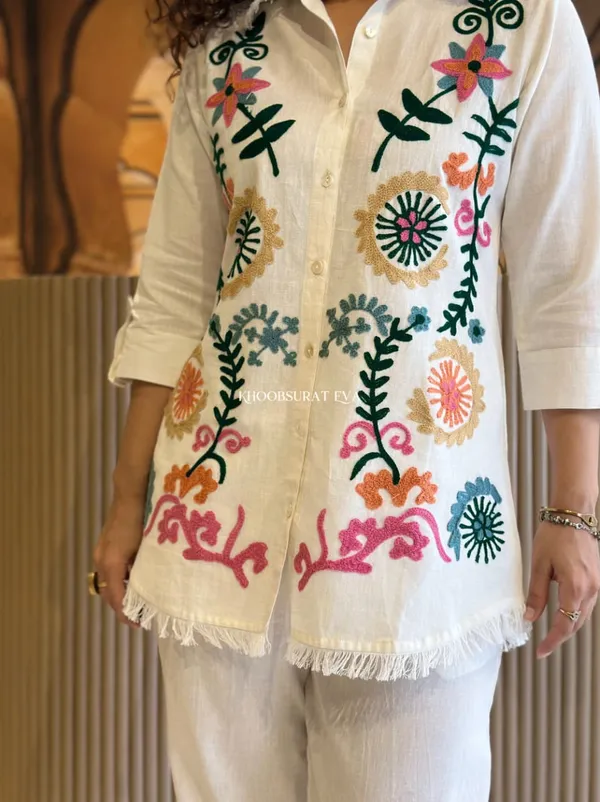 White_Embroidered_Straight_Kurti_for_Women