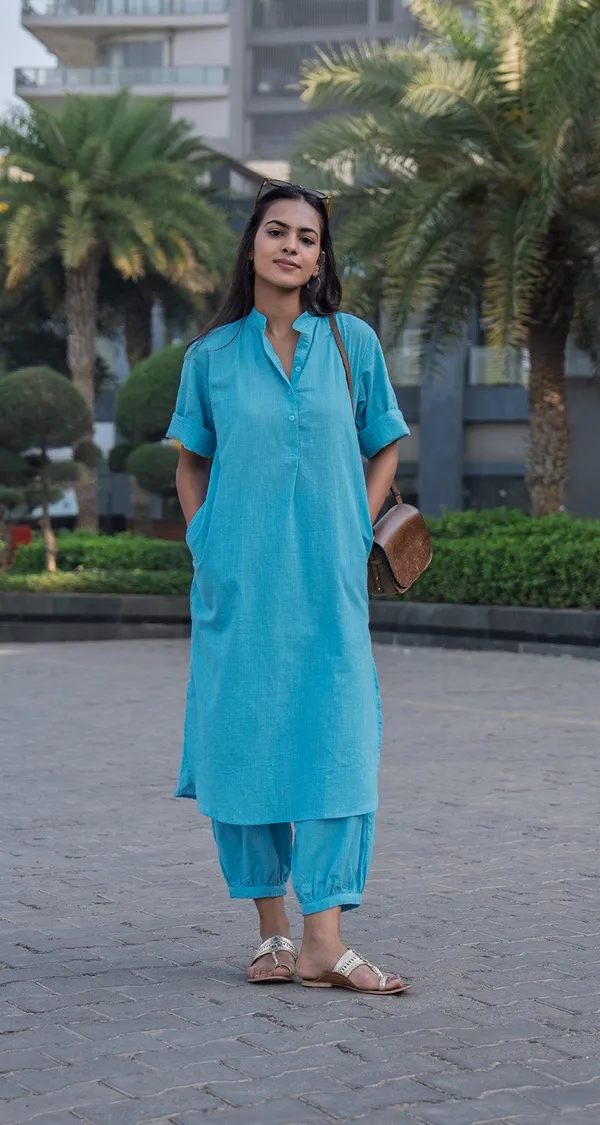 Blue_Solid_Straight_Kurta_Set_for_Women