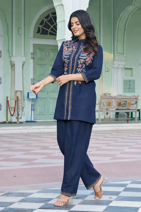 Navy_Embroidered_Straight_Kurta_For_Women