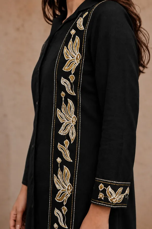 Black_Embroidered_Kurta_Pant_Set_for_Women