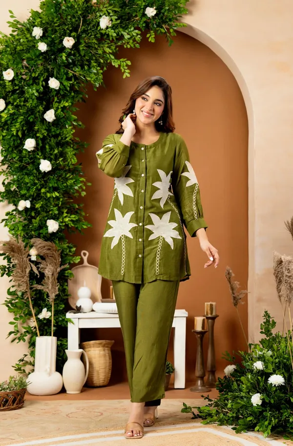 Olive_Embroidered_Straight_Kurta_Set_for_Women
