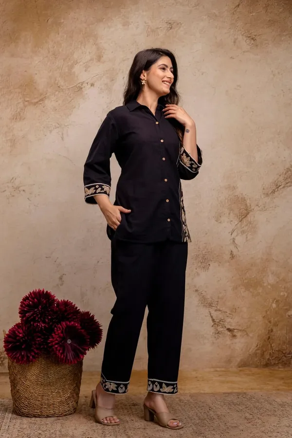 Black_Embroidered_Kurta_Pant_Set_for_Women