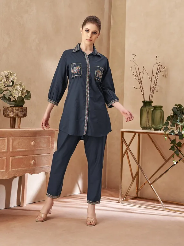 Navy_Embroidered_Straight_Kurta_Pant_Set_for_Women