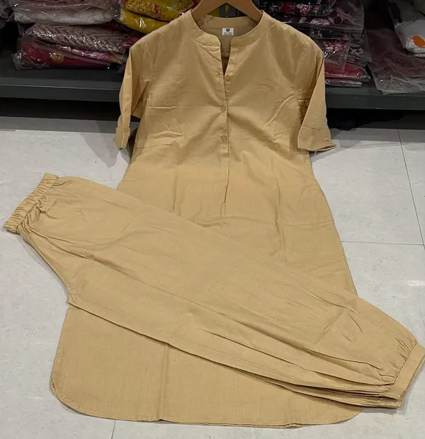 Beige_Straight_Fit_Kurta_Set_for_Women