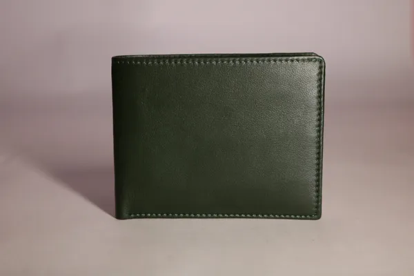 Green_Leather_Bifold_Wallet_With_Coin_Pocket_For_Men