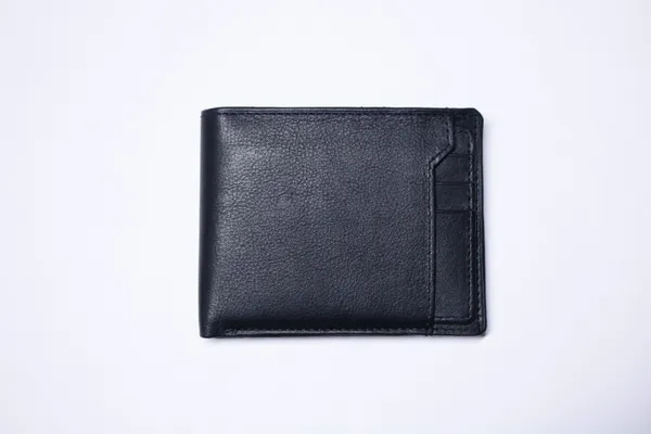 Black_Leather_Bifold_Wallet_With_Card_Holder_For_Men