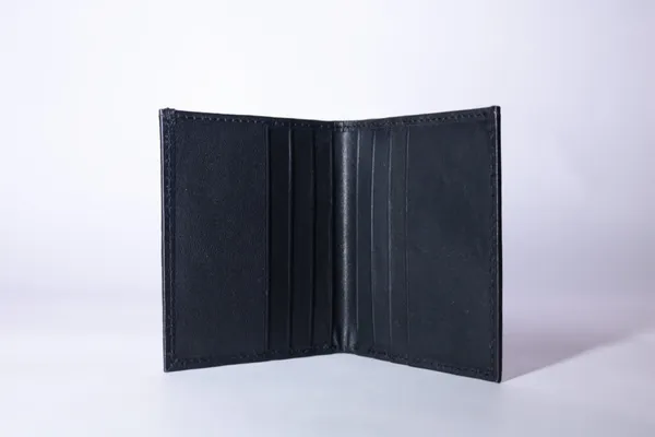 plain_black_card_holder