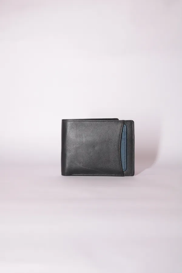 bifold_black_and_navy_blue_wallet_with_card_holder