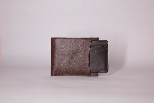 bifold_chocalte_brown_wallet_with_card_holder