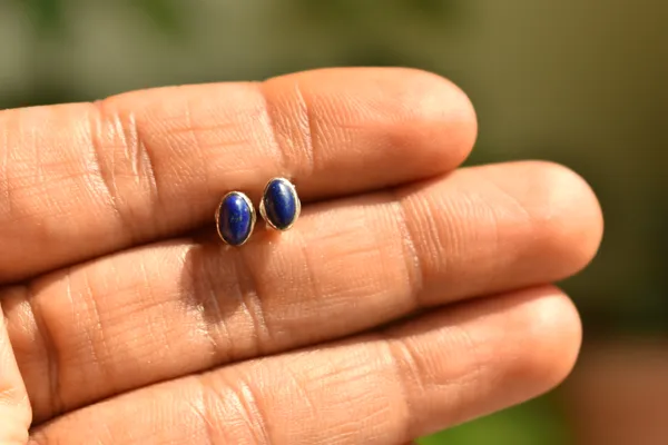 Blue_Oval_Stud_Earrings_for_Women