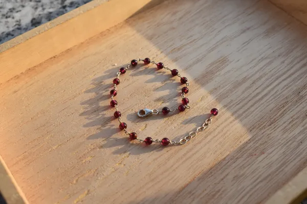 Red_Almandine_Garnet_Sterling_Silver_Beaded_Chain_Bracelet