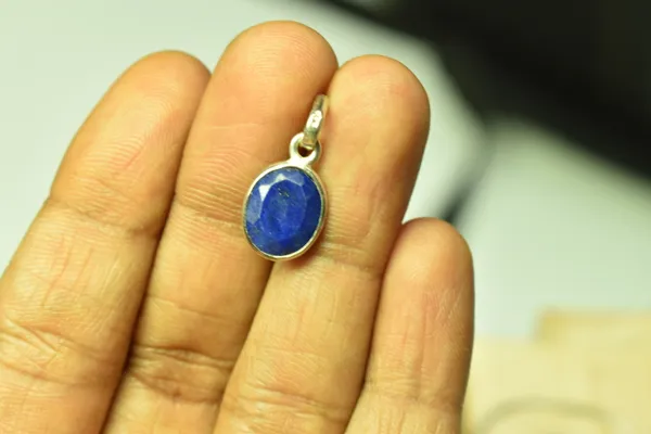 Blue_925_Sterling_Silver_Oval_Lapis_Lazuli_Pendant