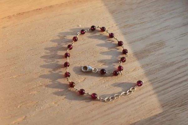 Red_Almandine_Garnet_Sterling_Silver_Beaded_Chain_Bracelet