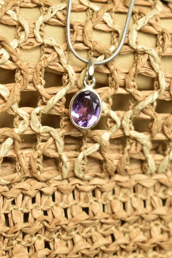 Purple_Amethyst_925_Sterling_Silver_Oval_Pendant_For_Women