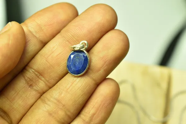 Blue_925_Sterling_Silver_Oval_Lapis_Lazuli_Pendant