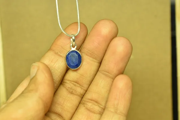 Blue_925_Sterling_Silver_Oval_Lapis_Lazuli_Pendant