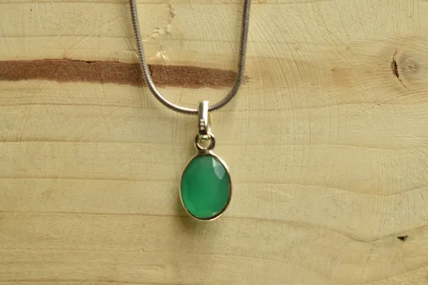 Green_Onyx_925_Sterling_Silver_Oval_Pendant_Unisex