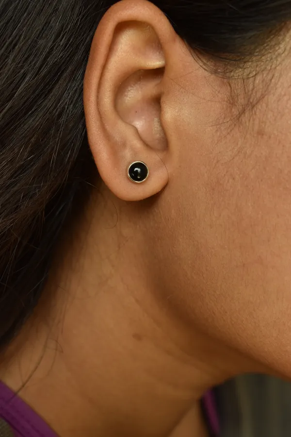 Black_Spinel_Sterling_Silver_Round_Cabochon_Stud_Earrings_For_Women
